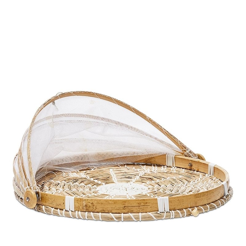 Geneva White Flower Food Cover  