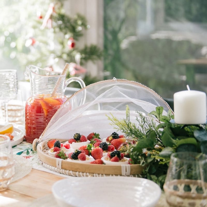 Geneva White Flower Food Cover  