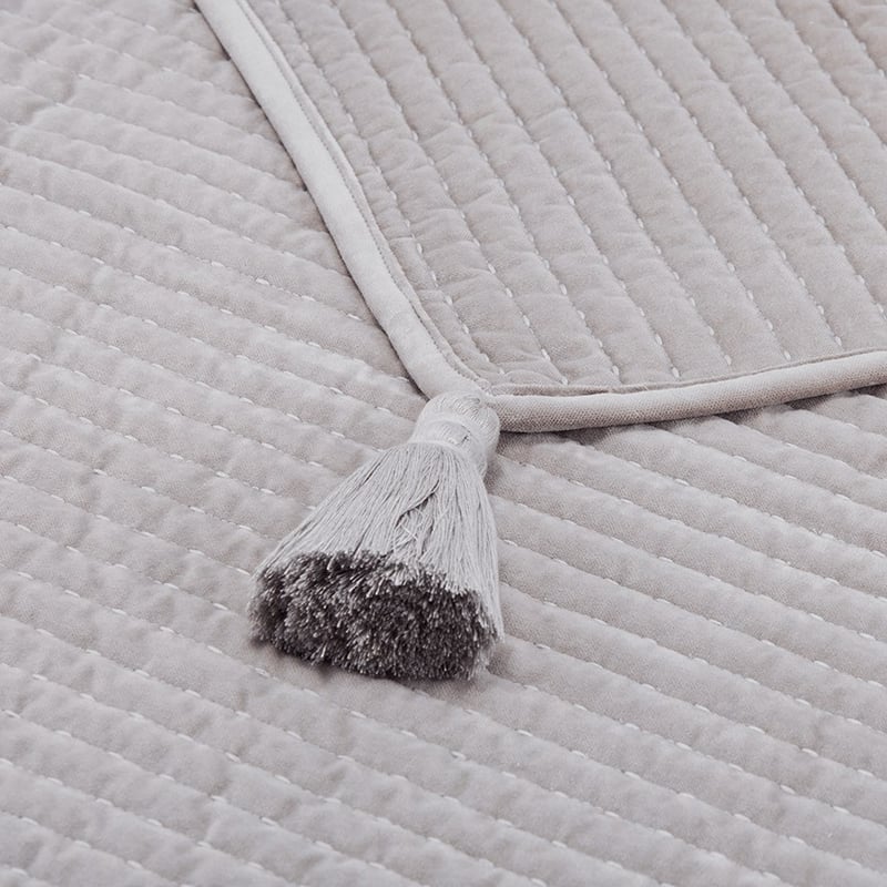 Colmar Grey Velvet Throw