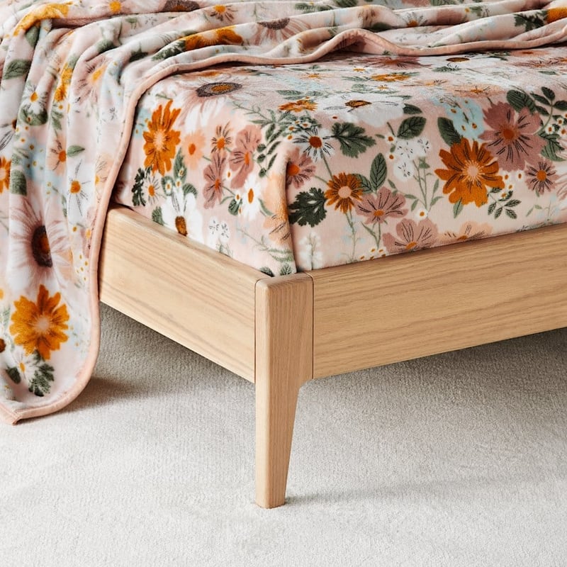 Ultrasoft Molly Floral Blanket