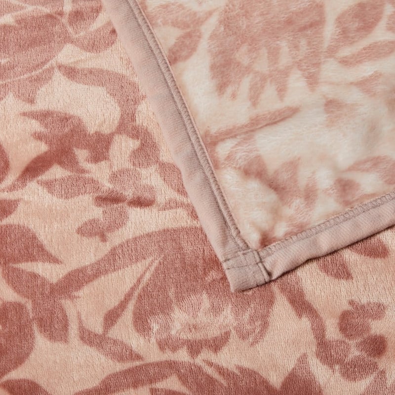 Ultrasoft Rose Native Blanket