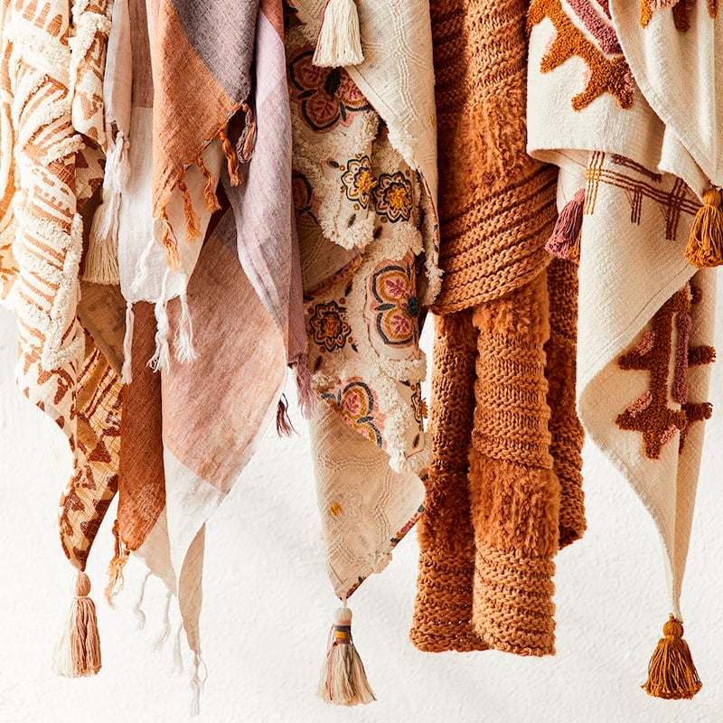 Gibson Bronze & Rose Tufted Throw