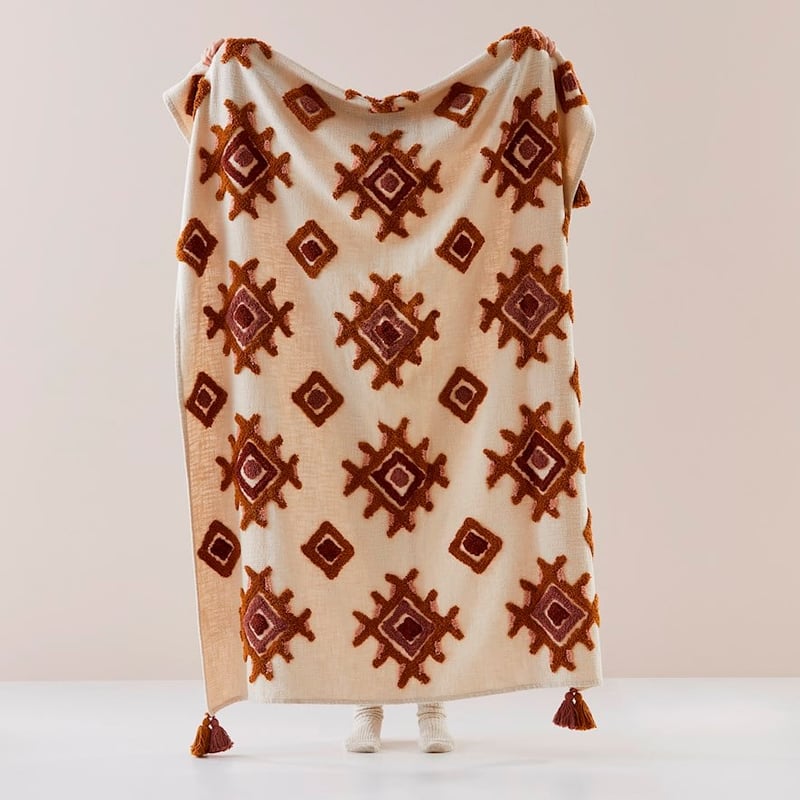 Gibson Bronze & Rose Tufted Throw