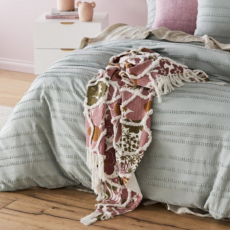 Soulful Hues Pink Tufted Throw