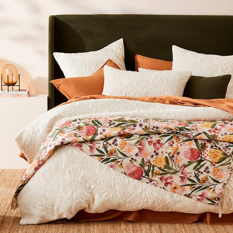 Banksia Pink Linen Throw