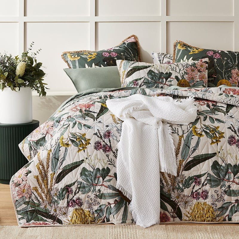 European White Summerhill Throw