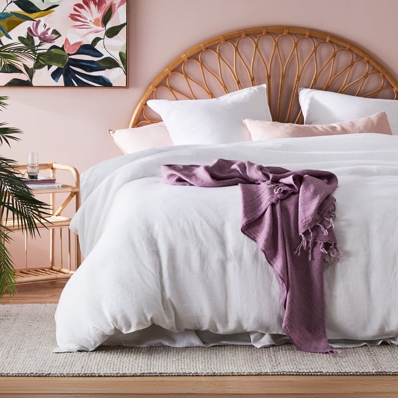 Malmo Mauve Shadows Linen Throw