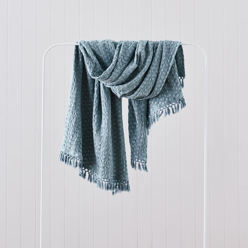 Byron Mint Throw