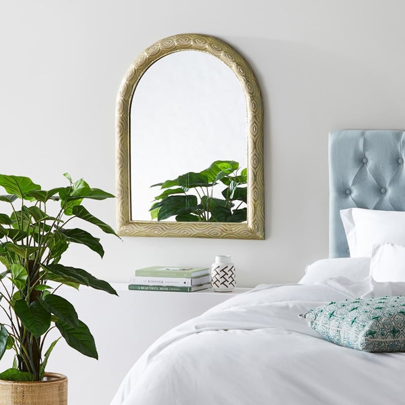 Taza Antique Gold Arch Mirror Round