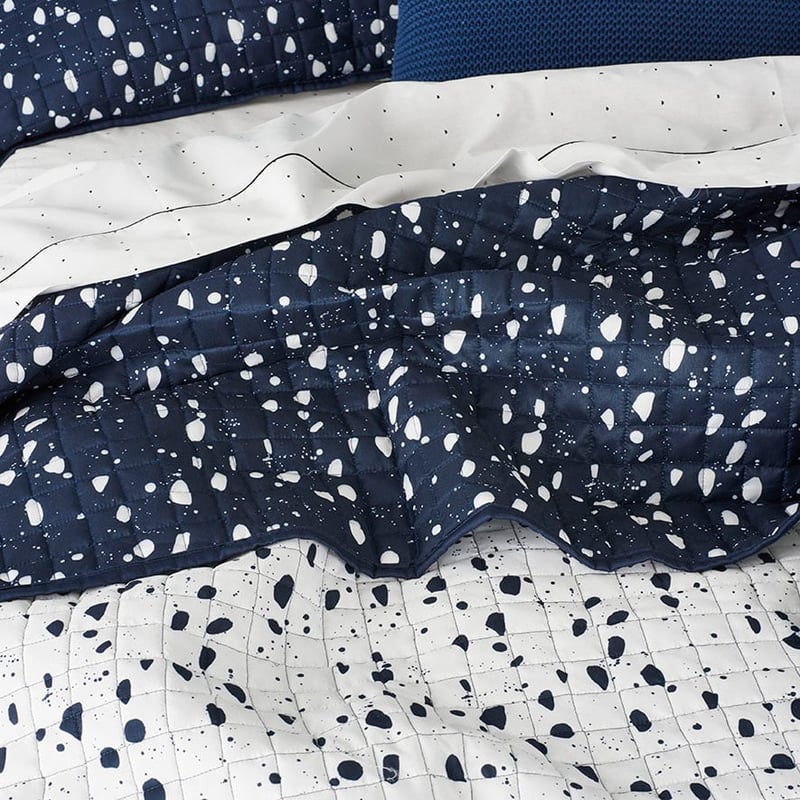 Galerist Coverlet