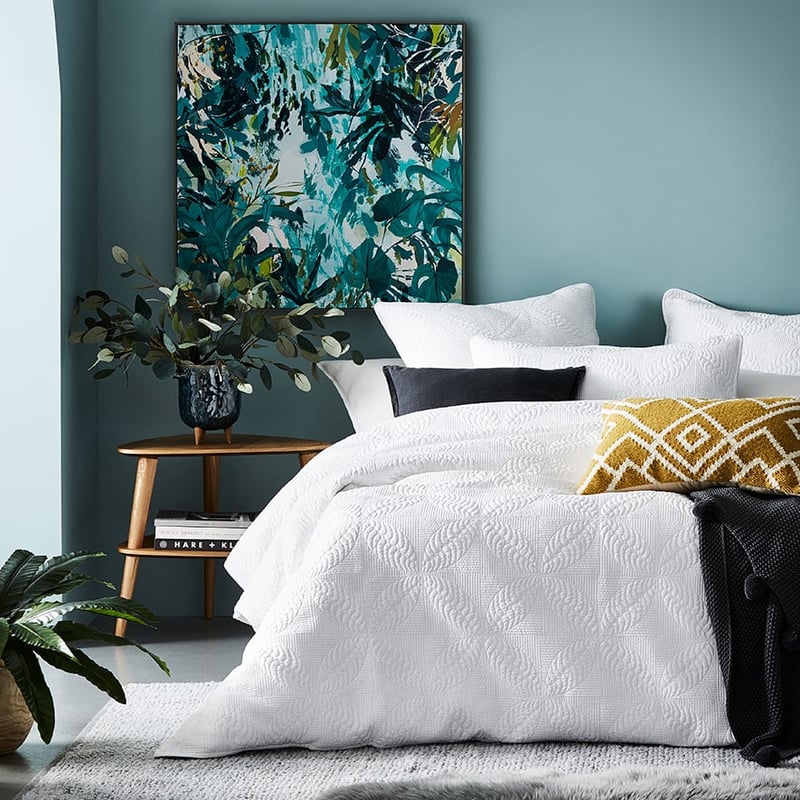 Ava Quilted Snow Quilt Cover