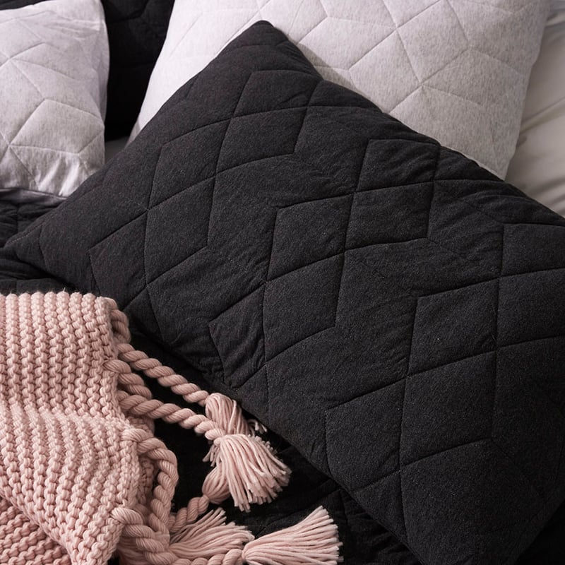 Empire Jersey Quilt Cover Black Marle