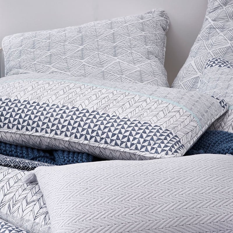 Jetta Quilted Quilt Cover Blue