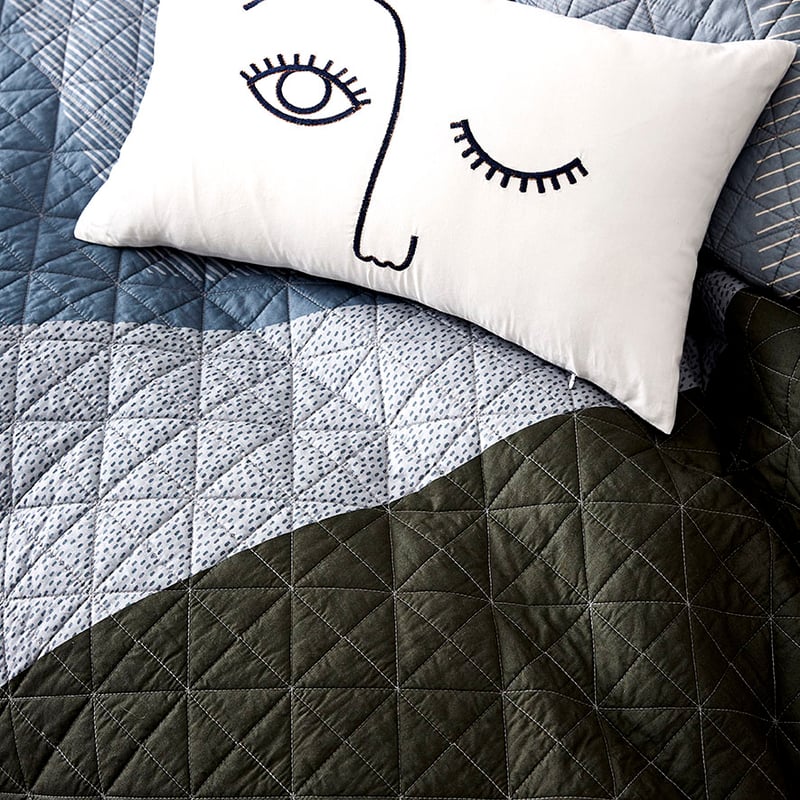 Blink Quilt Cover