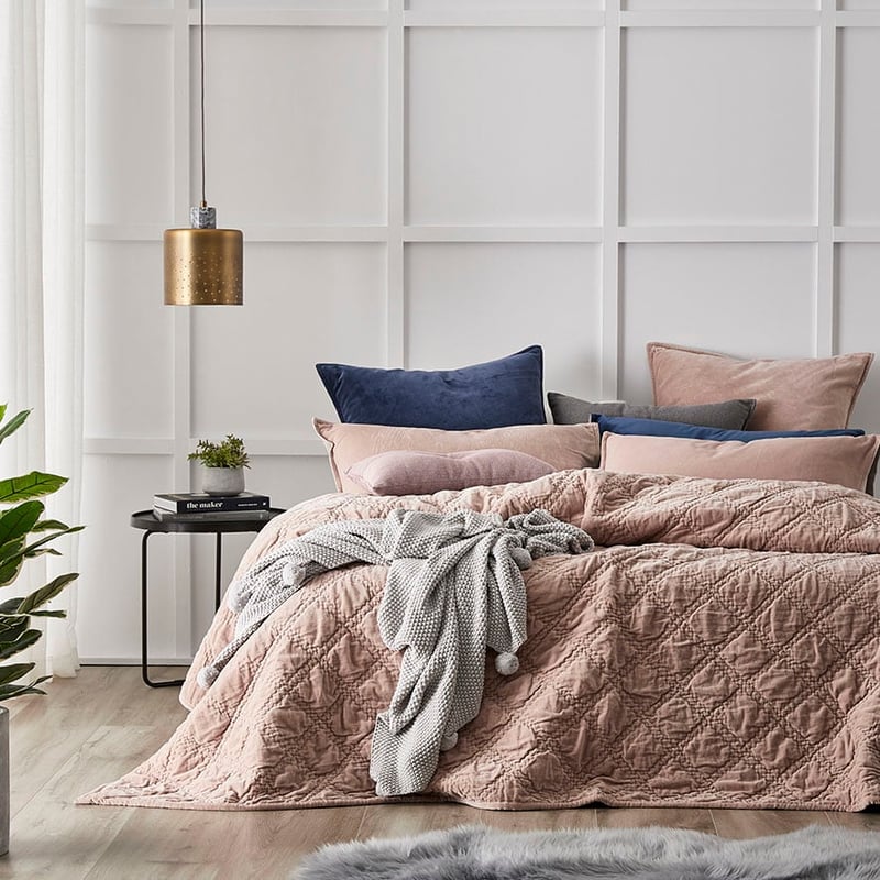 Cotton Velvet Coverlet Pink