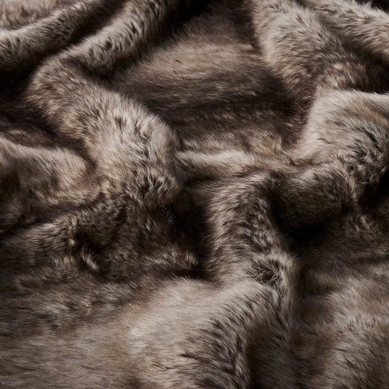 Montana Cinnamon Fur Throw