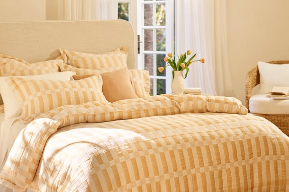 AUGLLE_Tile - Bedlinen_DT.jpg