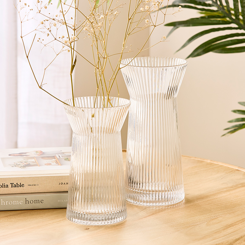 VS_Loungeroom-Styling_Empire Clear Vase_800-x-800.jpg