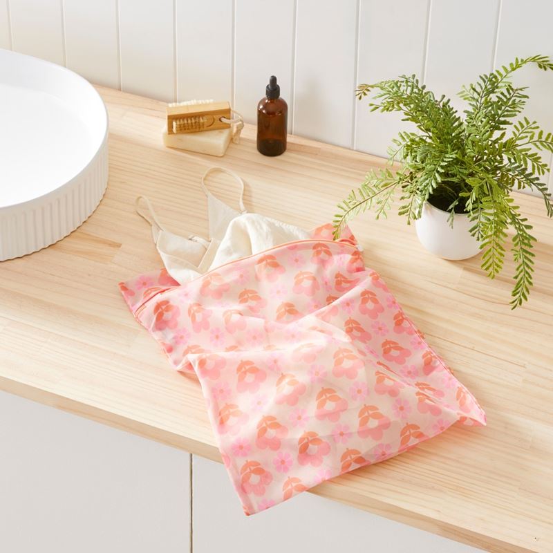 Laundry Pinks Floral Wash Bag, Homewares