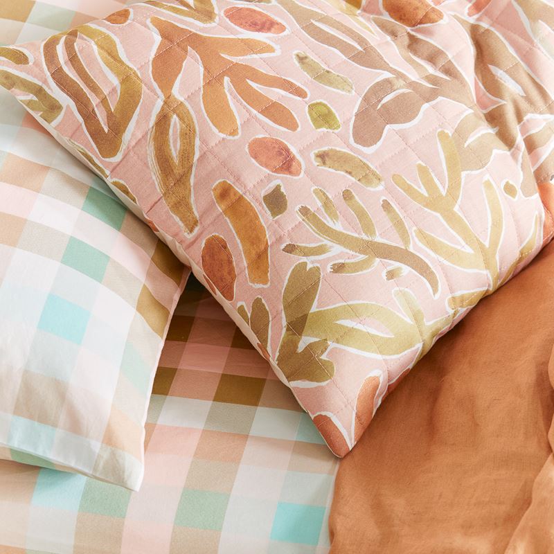 Retreat Dusty Pink Quilted Pillowcases