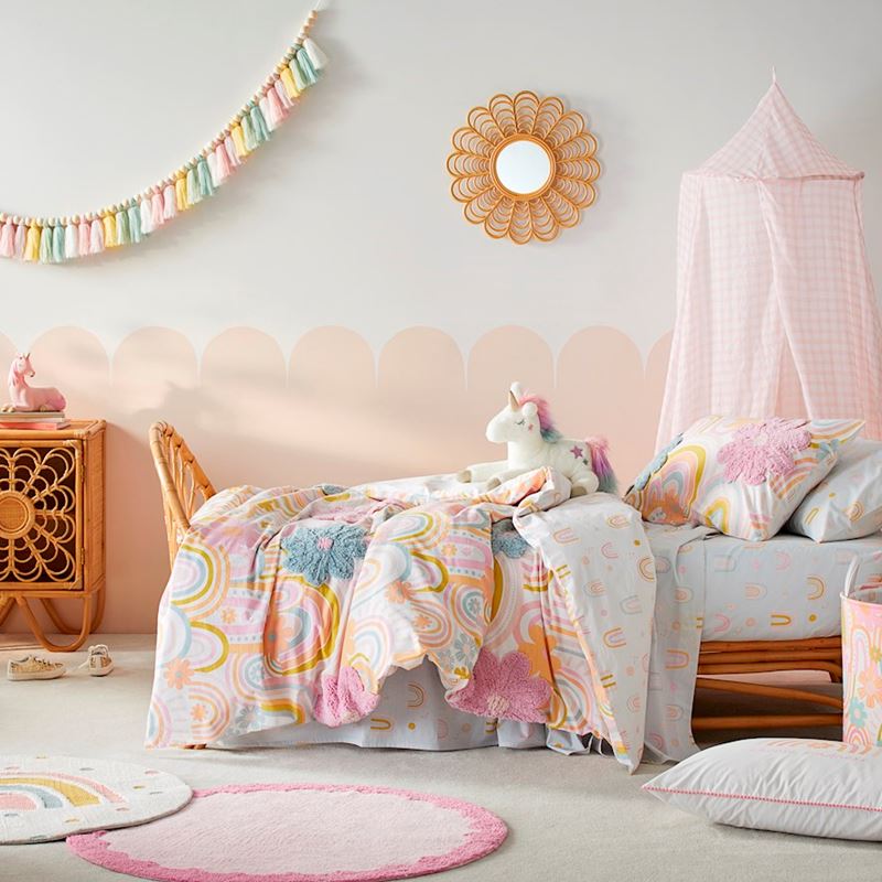 https://www.adairs.com.au/globalassets/13.-ecommerce/03.-product-images/2022_images/kids/kids-bedlinen/quilt-covers--coverlets/53443_multi_zoom_1.jpg?width=800&mode=crop&heightratio=1&quality=80