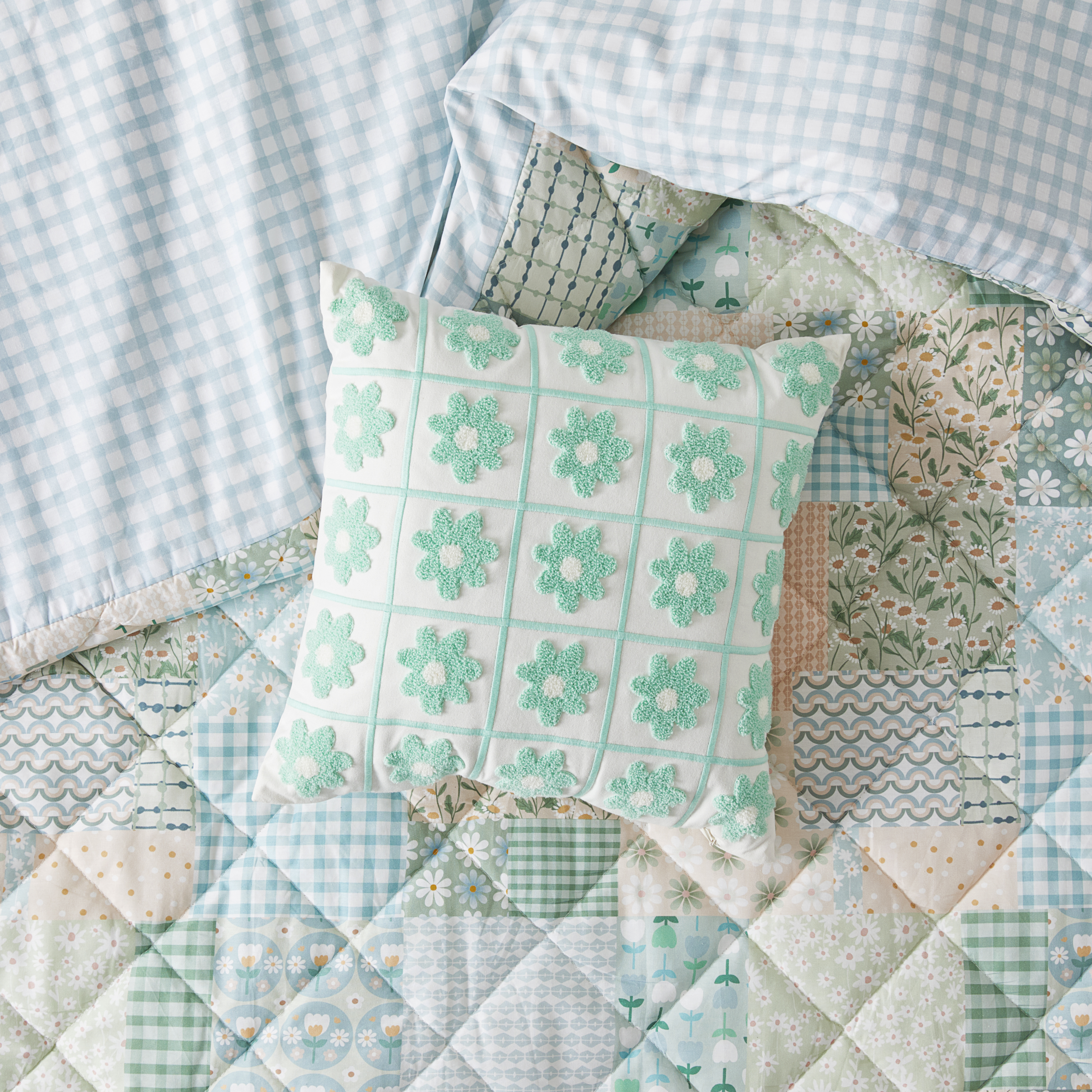 Daisy Grid Classic Cushion Home Gifts Adairs