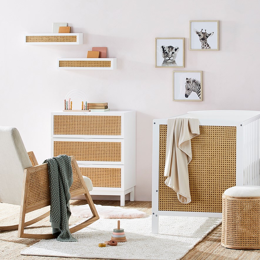 White rattan discount chest of drawers