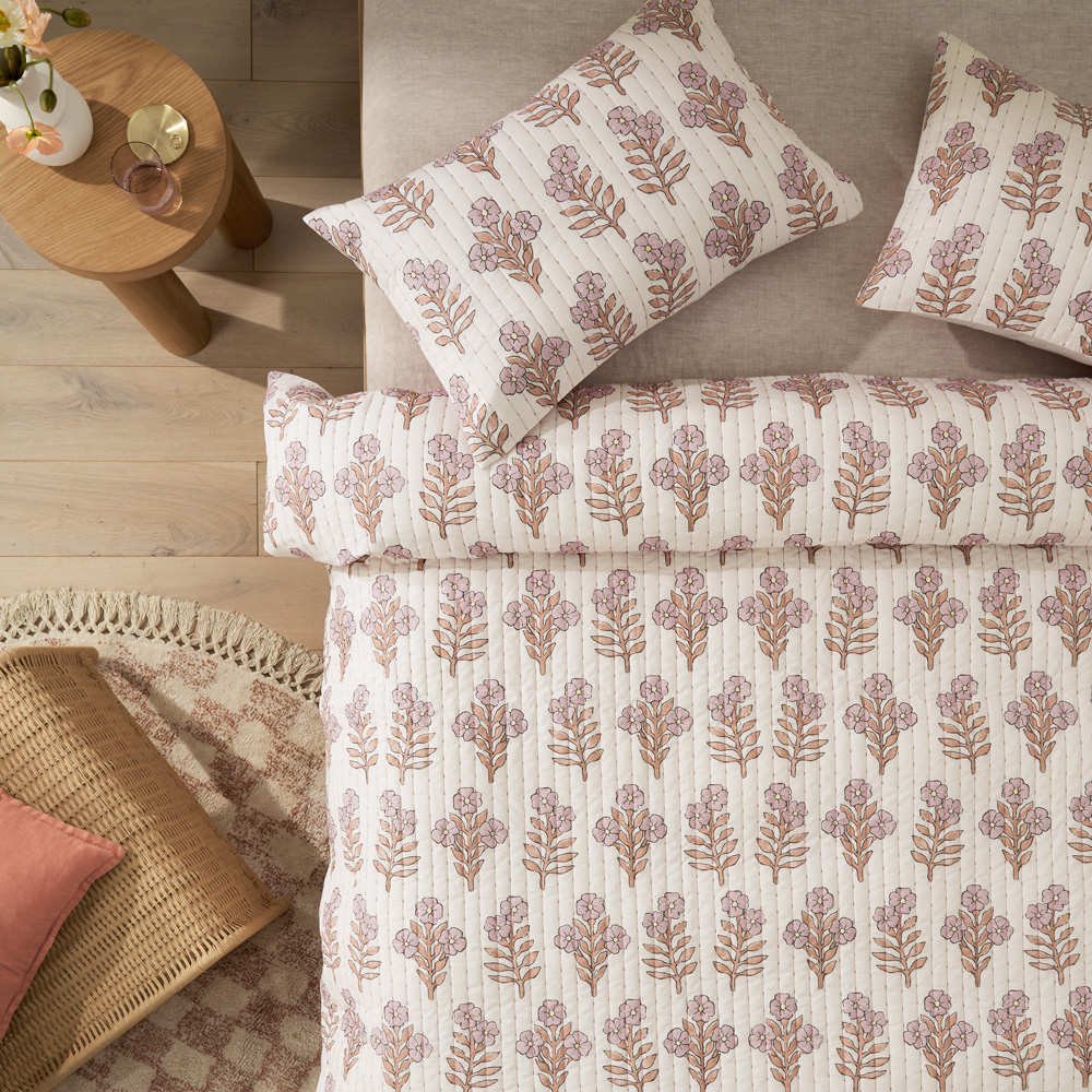 Zoya Quilted Pink Quilt Cover Set Adairs