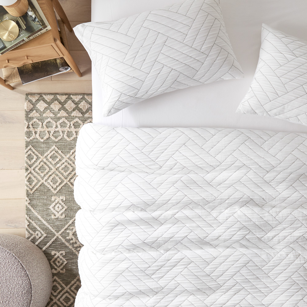 Accessorize Vera Jacquard Quilt Cover Set Queen
