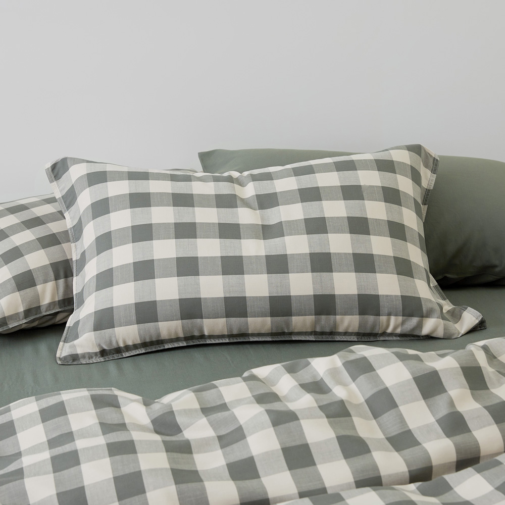 Bamboo Linen Sheets, Quilt Covers and Pillowcases Adairs