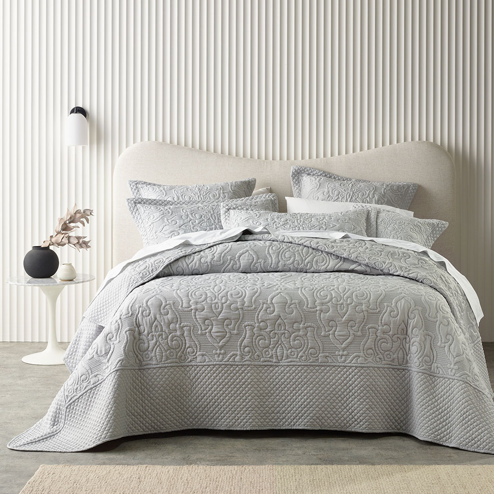 Coverlets spotlight discount