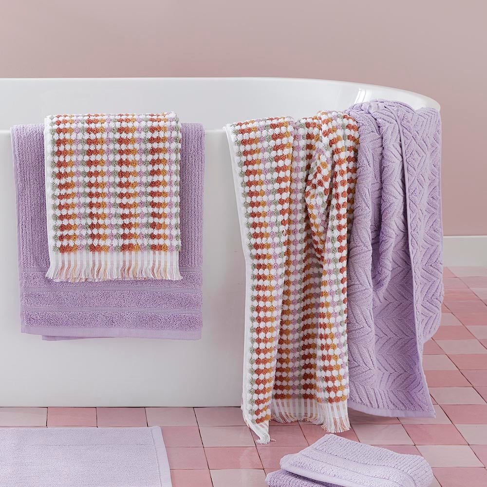 Lilac bath outlet sheets