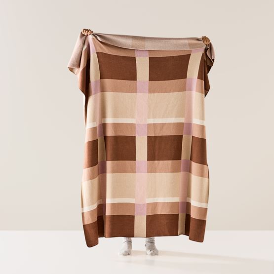 Retreat Brown Check Knitted Throw