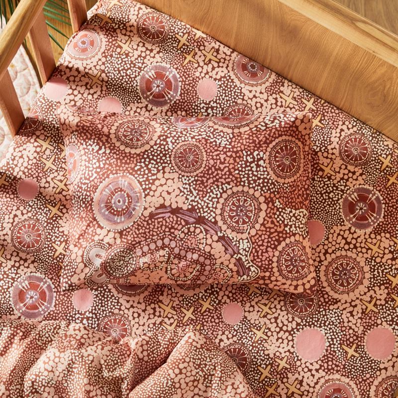 Cungelella Bilabila Pink Clay Cot Quilt Cover Set