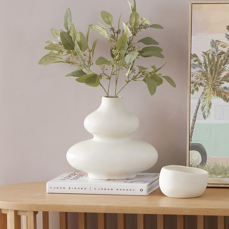 Rotunda Ivory Short Vase
