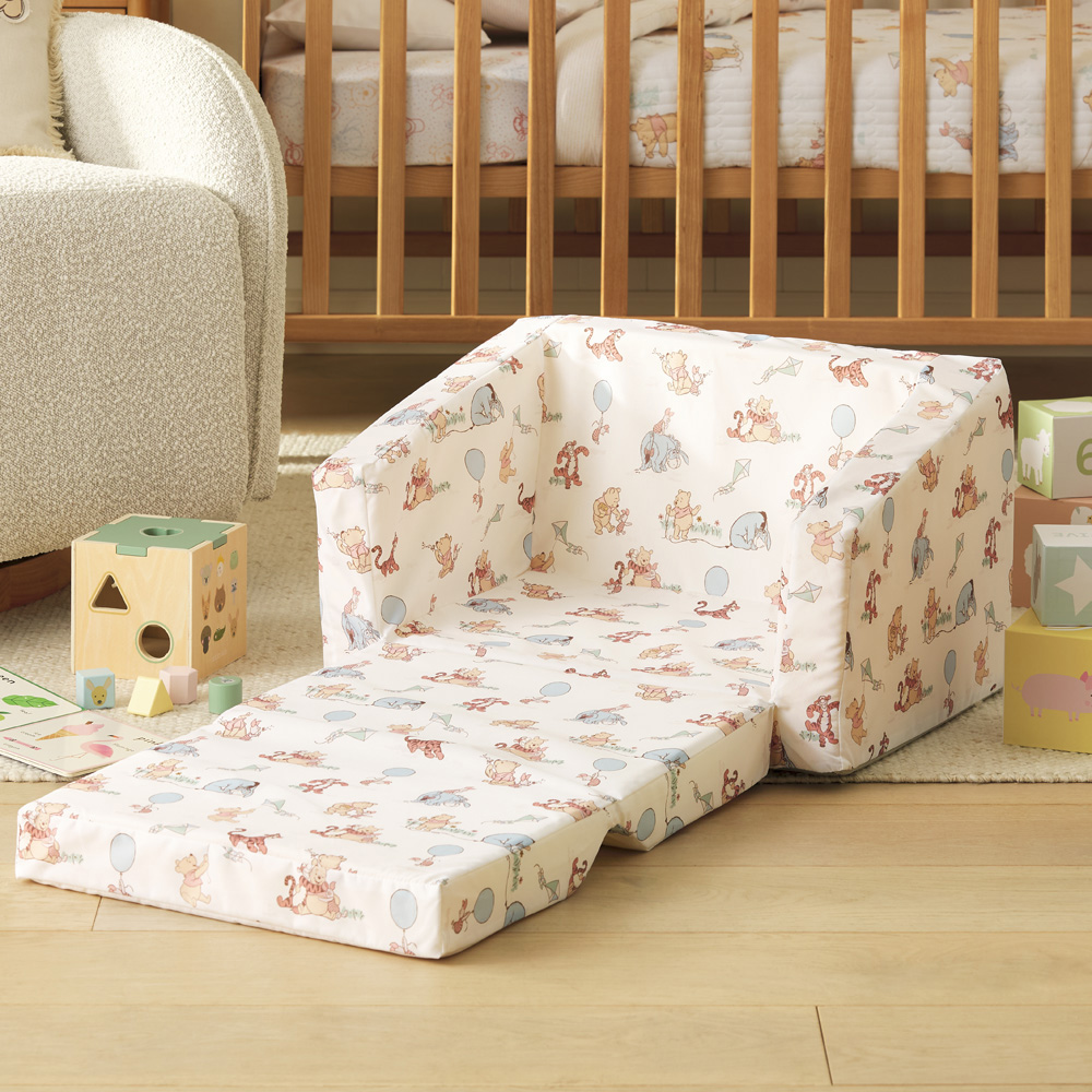 Disney Winnie the Pooh Flip Out Sofa