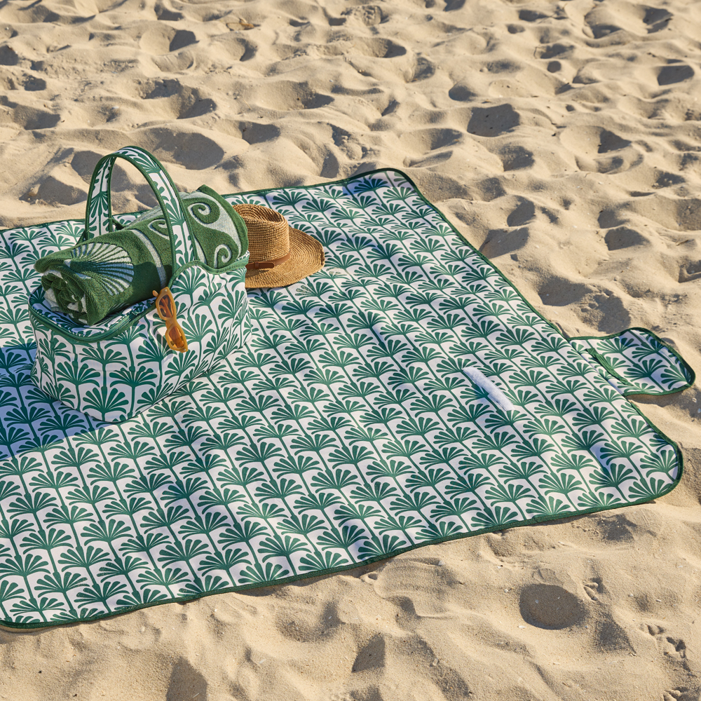 Picnick Rug Green Palm Picnic Rug | Adairs