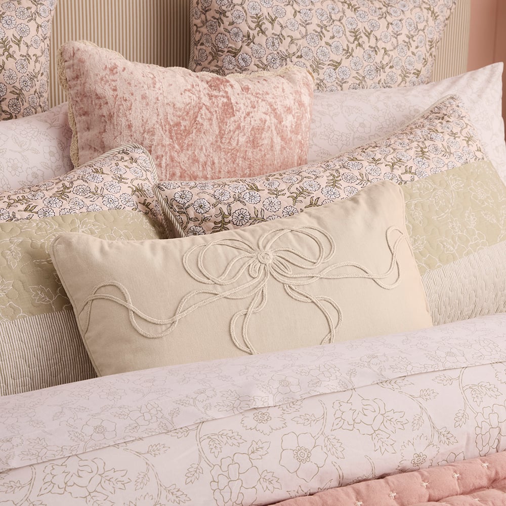 Amber Ivory Cushion