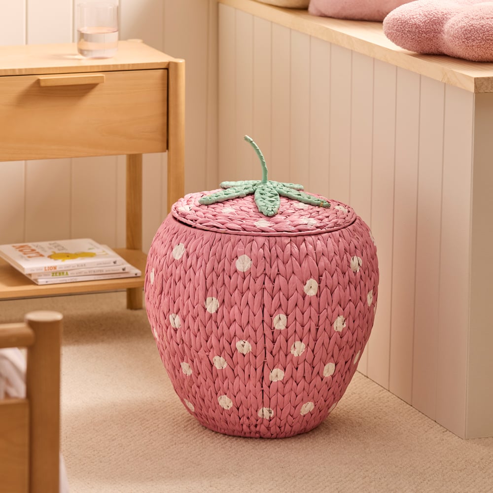 adairs■子供部屋に♪CUTEなPINKストロベリー収納バスケット adairs□子供部屋に♪CUTEなPINKストロベリー収納バスケット