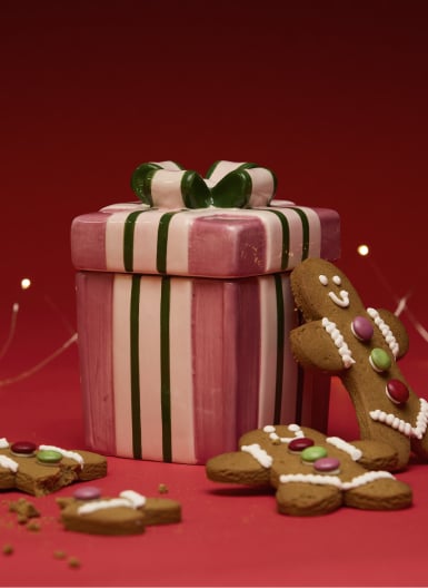 Xmas25_Hub_GiftTiles - 3 Her_DT.jpg