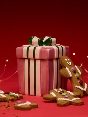Xmas25_Hub_GiftTiles - 3 Her_MB.jpg