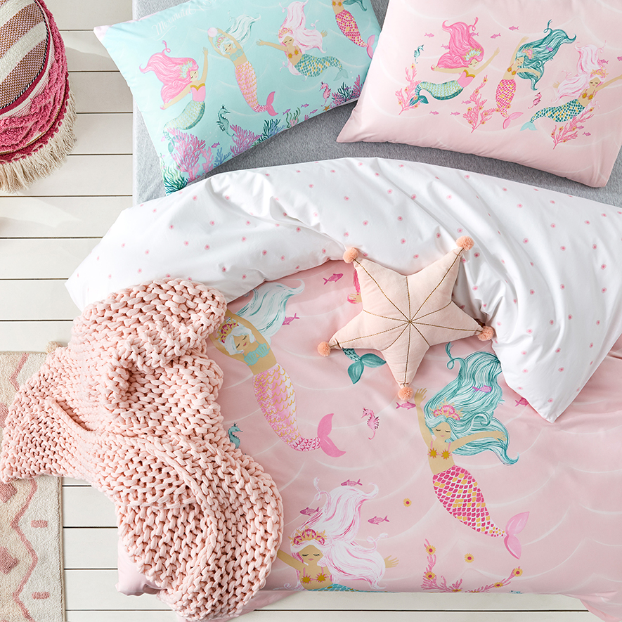 Mermaid shop quilt cover