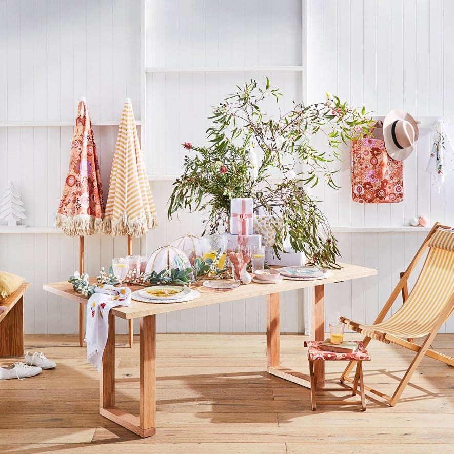 Striped deck chairs hotsell