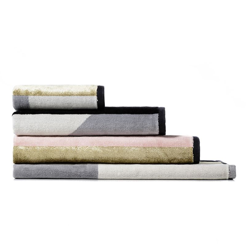 Segment Velour Towels Luxe Gold