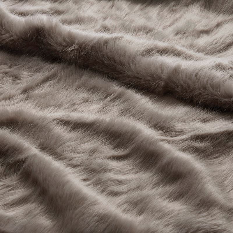 Himalayan Zinc Luxury Fur Blanket