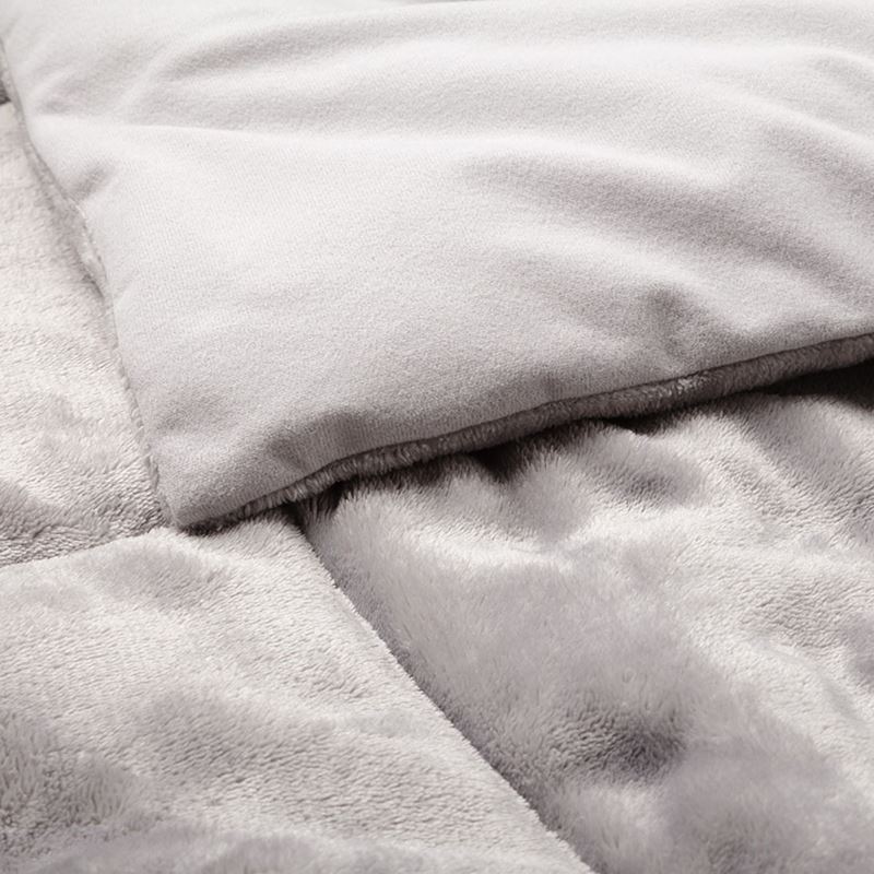 Plush Silver Quilted Blanket OFFLINE 