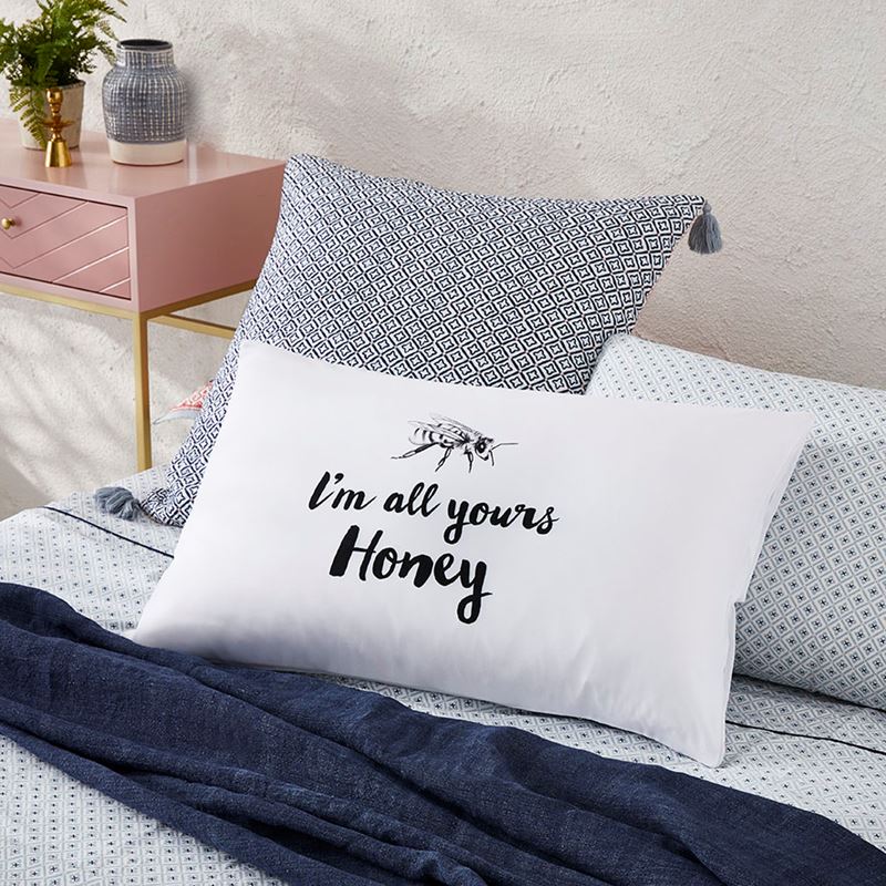 Text Pillowcase All Yours Honey