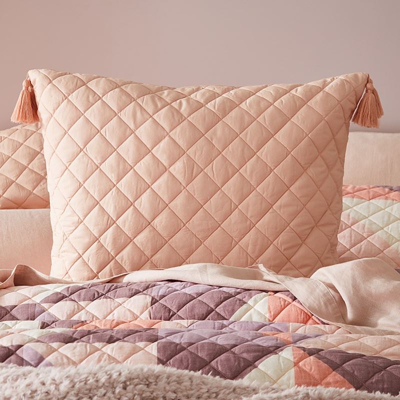 Roxy Quilted Pillowcase