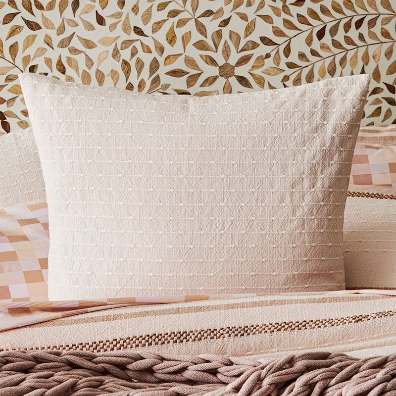 Melody Soft Pink Quilt Cover