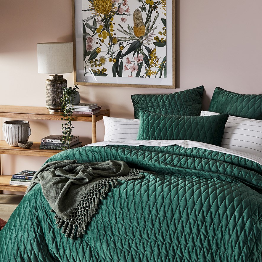 Dark shop green quilt